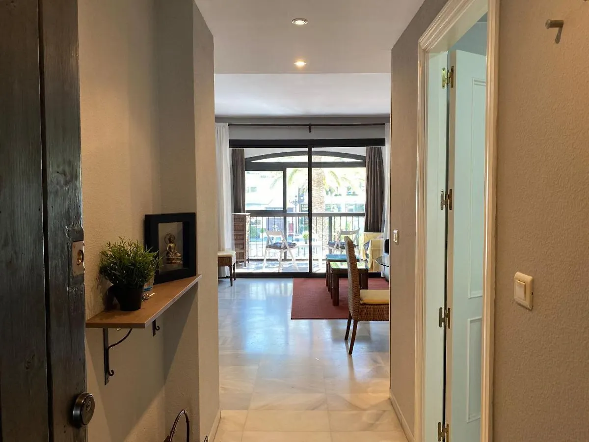 Apartamento Urbanizacion Jardines del Puerto Marbella 0*,
